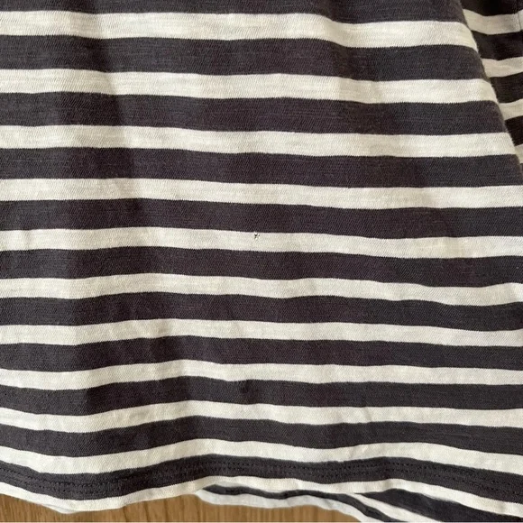 Old Navy Striped Boyfriend Pocket Tee, Grey/White Cotton Short Sleeve T-Shirt - Picture 7 of 8